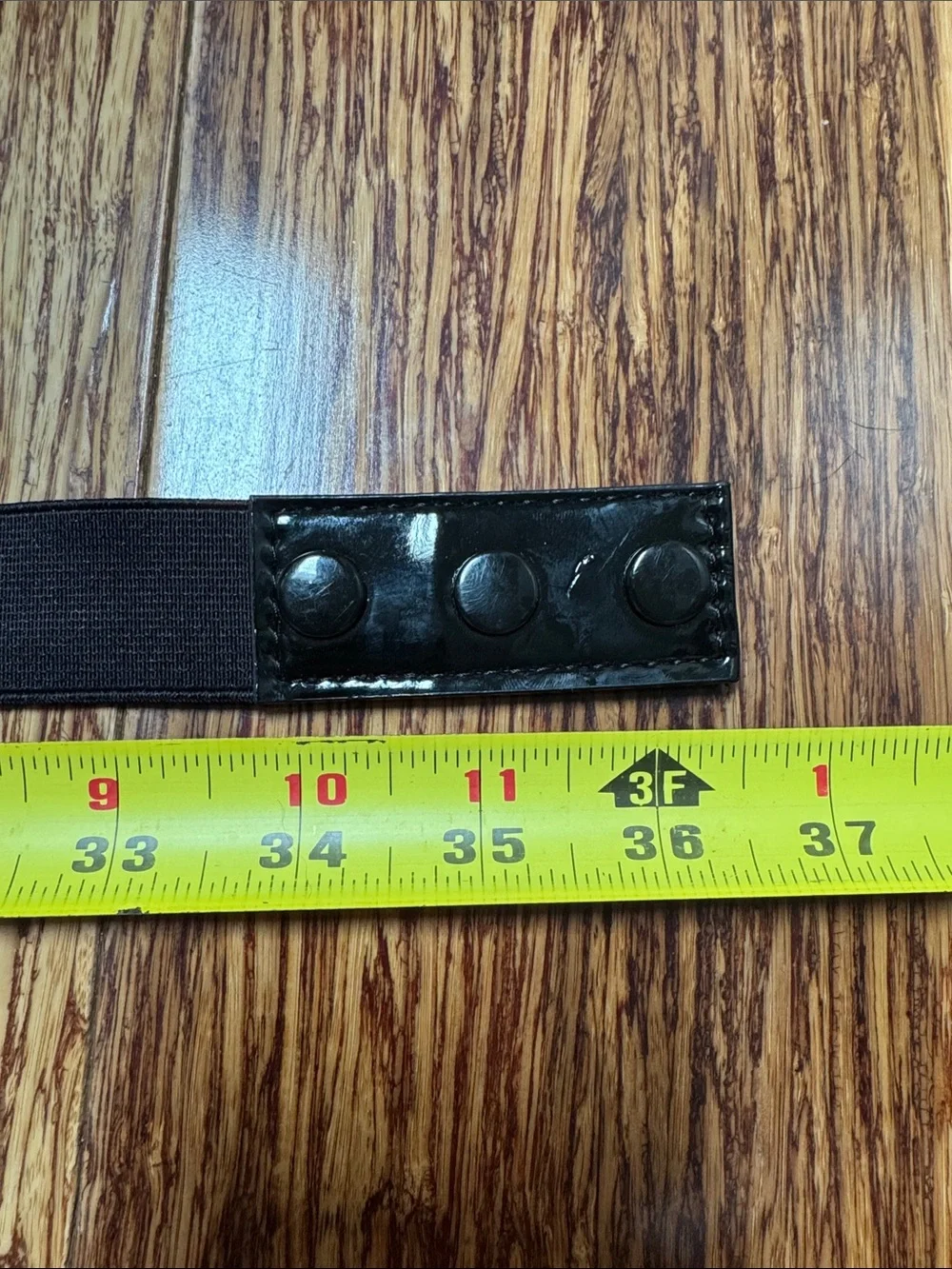White House Black Market black white silver woven chain stretch fit belt